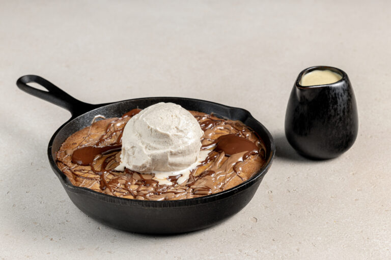 0250 L01 Chocolate and Nutella pizookie